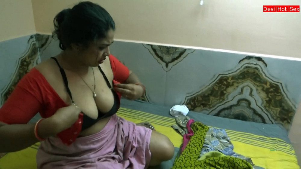 Cheating Bhabhi 2024 Hindi Hot Short Film DesiHotSex