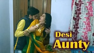 Desi Aunty Sex With Teen Boy – Indian Sex with Hindi Audio